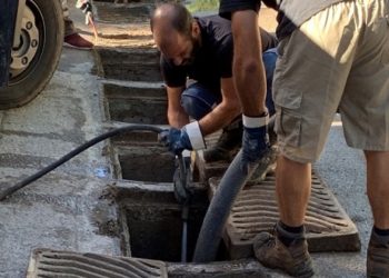 Καθαρισμοί φρεατίων από τον Δήμο ενόψει βροχοπτώσεων