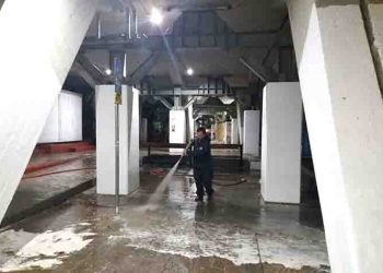 Καθαρισμός του σταθμού ΗΣΑΠ Αμαρουσίου από δημοτικά συνεργεία