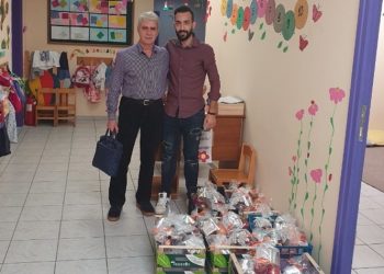 Διανομή φρούτων στα νηπιαγωγεία της Μεταμόρφωσης