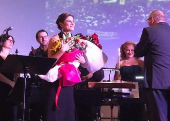 Ενημέρωση για την αιμοδοσία με μουσική από τον παγκόσμιο κινηματογράφο