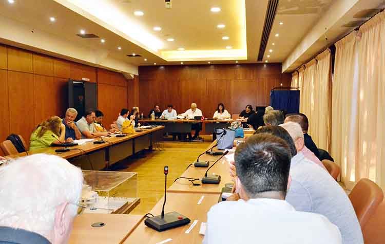 Νομικά Πρόσωπα με Νικολαροπούλου και Μαμαλάκη