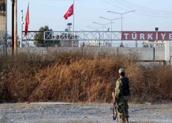 Συριακό Παρατηρητήριο: 300.000 εκτοπισμένοι από την τουρκική εισβολή