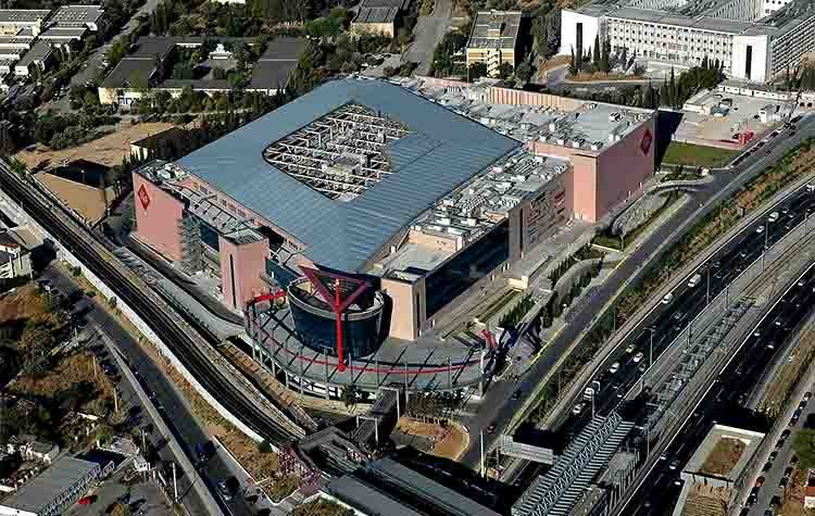 Υπόθεση «The Mall»: Μαζεύοντας τα… ασυμμάζευτα του «2004»