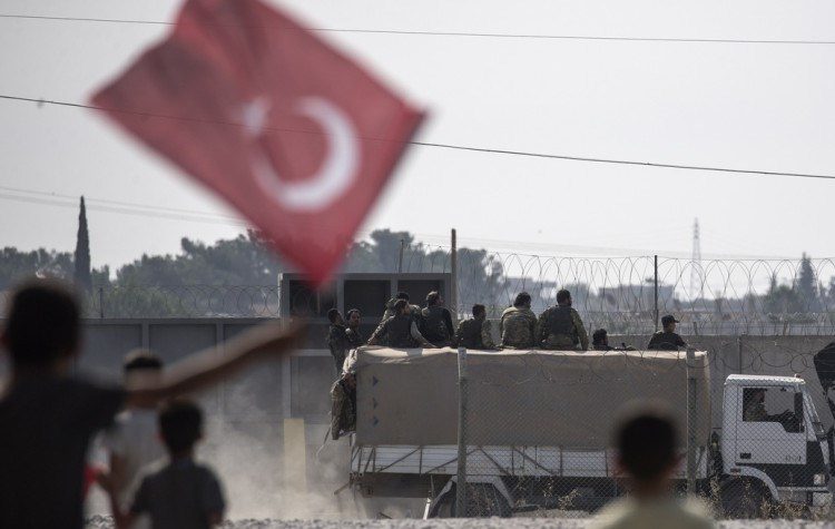 ΚΚΕ: 4 κομματικές οργανώσεις διαδηλώνουν κατά του πολέμου στη Συρία