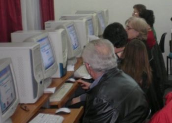 H τρίτη ηλικία μαθαίνει «τι λένε τα κομπιούτερ κι οι αριθμοί»