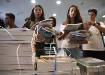 Ένωση Γονέων: «Κανονικότητα είναι οι ελλείψεις σε γυμνάσια και λύκεια»