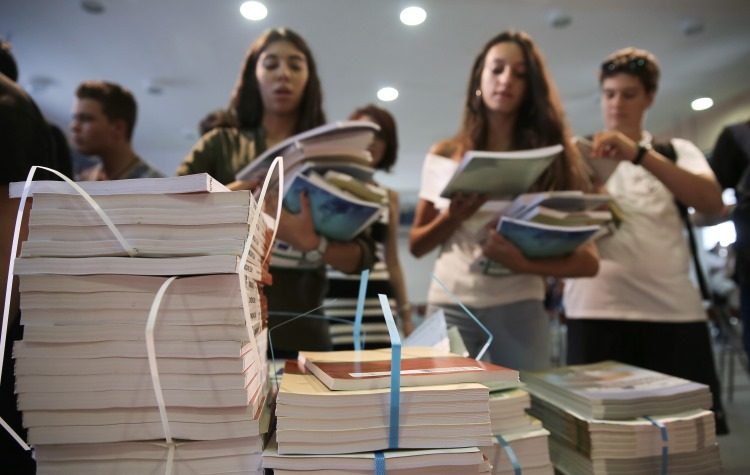 Ένωση Γονέων: «Κανονικότητα είναι οι ελλείψεις σε γυμνάσια και λύκεια»