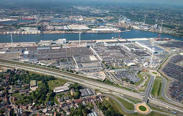 Η Volvo Cars αποκαλύπτει το πρώτο αμιγώς ηλεκτροκίνητο μοντέλο της