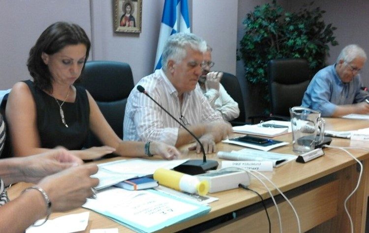 Κάλεσμα ανάληψης αντιδημαρχίας εν ώρα Δημοτικού Συμβουλίου