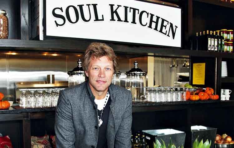 Τα παιδιά παίζουν (ακόμα)