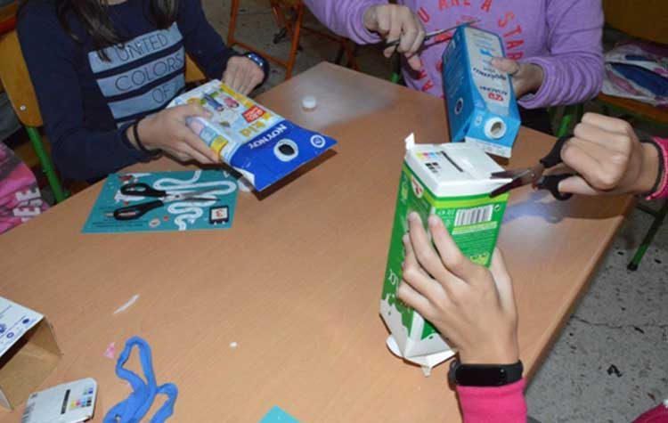 Σε Διόνυσο και Γαλάτσι, μαθητές και ΣΠΑΠ έδωσαν «δεύτερη ευκαιρία στα σκουπίδια»