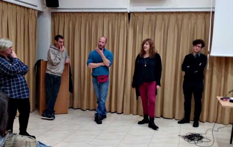 Η «Aγία ελληνική οικογένεια», η κρίση και το τρίπτυχο «Πατρίς - Θρησκεία – Οικογένεια»