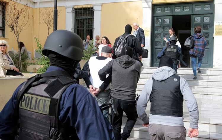 «Επαναστατική Αυτοάμυνα»: Προφυλακίστηκαν οι κατηγορούμενοι