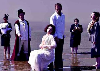 «Έντα Γκάμπλερ» με την Mάνια Παπαδημητρίου στη σκηνή του «Τόπος Αλλού»