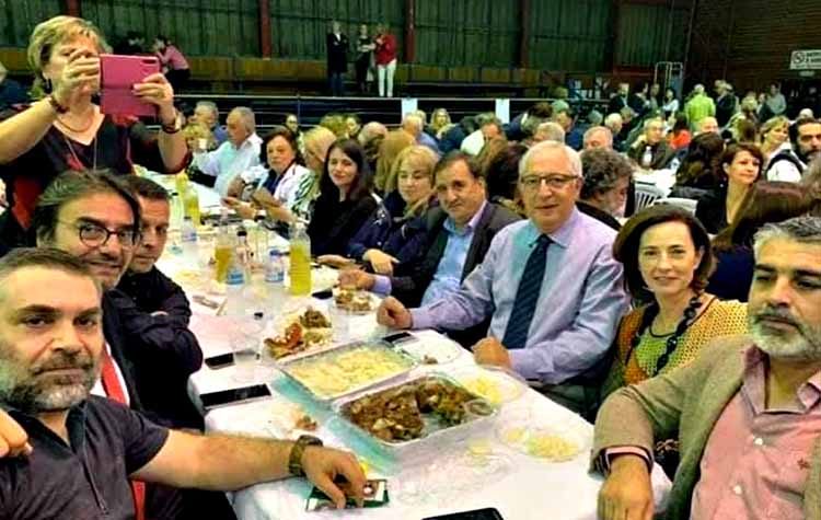 Χορός, ρακή και γαμοπίλαφο στη Μαρουσιώτικη «Γιορτή Τσικουδιάς»