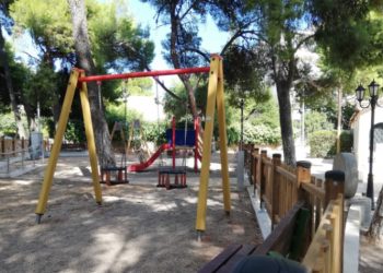Έτοιμες από τον δήμο Χαλανδρίου για χρήση δύο παιδικές χαρές