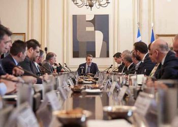 Προσφυγικό και ΕΣΠΑ σε 1ο πλάνο στη συνάντηση Μητσοτάκη - περιφερειαρχών