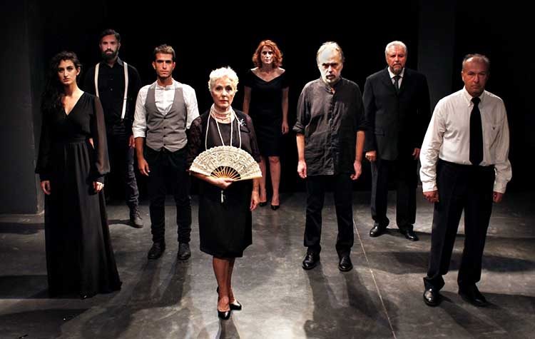 «Οι Ψευδοεξομολογήσεις» στο studio Μαυρομιχάλη