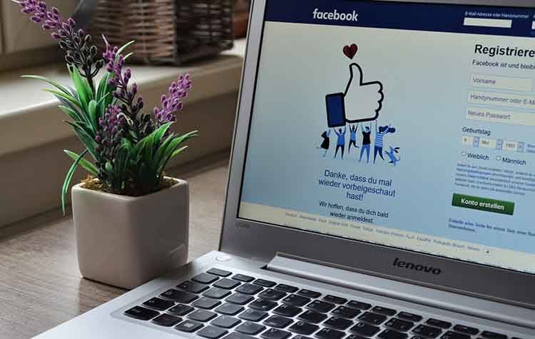 Με τα social media δεν γίνεται πολιτική