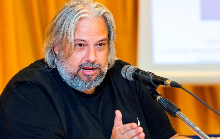 «Οδηγίες» προς τους… συμβουλευομένους από τον Σταύρο Ζαπάντη