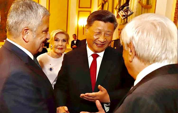 Στη δεξίωση στο Προεδρικό Μέγαρο για τον Κινέζο πρόεδρο Σι Τζινπίνγκ ο Γ. Πατούλης