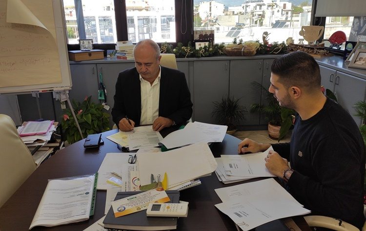 Δωρεάν συνδέονται τα σχολεία στο φυσικό αέριο με συμφωνία Δήμου και ΕΔΑ