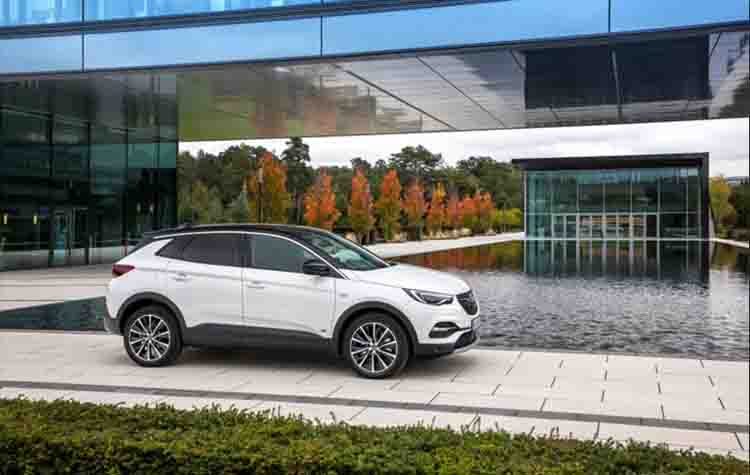 Νέο Opel Grandland X Plug - in - Hybrid με Εμπρόσθια Κίνηση (FWD)