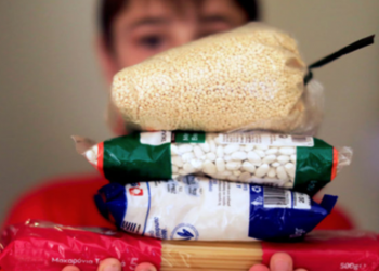 Μαθητές δημοτικού «άνοιξαν» μια αγκαλιά προσφοράς