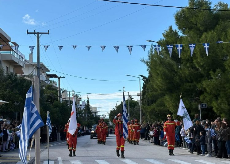 Στα «γαλανόλευκα» για την Εθνική Επέτειο Παπάγου και Χολαργός