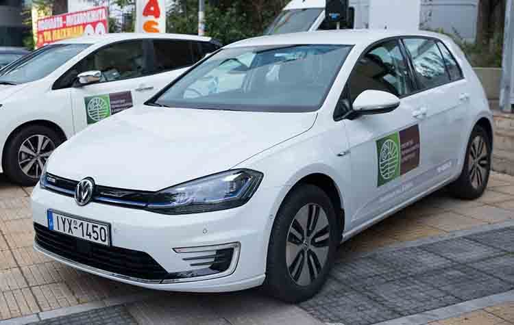 Ένα Volkswagen e - Golf για το Υπουργείο Περιβάλλοντος και Ενέργειας