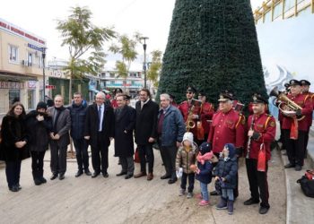 Κάλαντα Πρωτοχρονιάς στον δήμαρχο από τη Φιλαρμονική του Δήμου