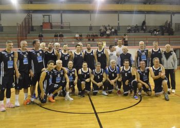 Εθελοντές και παλαίμαχοι «σκόραραν» για το «Χαμόγελο του Παιδιού»