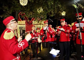Χριστουγεννιάτικες μελωδίες θα «πλημμυρίσουν» τις γωνιές της πόλης