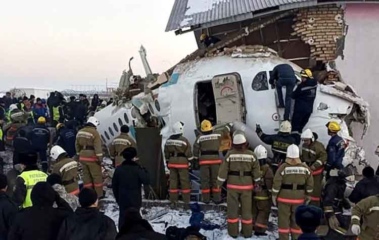 Kαζακστάν: Τουλάχιστον 15 οι νεκροί από αεροπορικό δυστύχημα