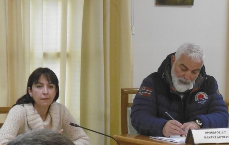 H απουσία της αντιπολίτευσης οδήγησε σε αναβολή τη συζήτηση του προϋπολογισμού