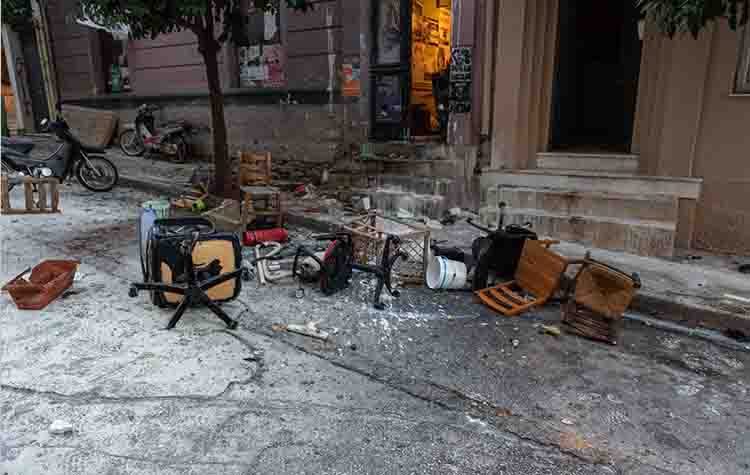 ΕΛΑΣ: Προσαγωγές από την επιχείρηση εκκένωσης κτηρίων στο Κουκάκι - Τα ευρήματα