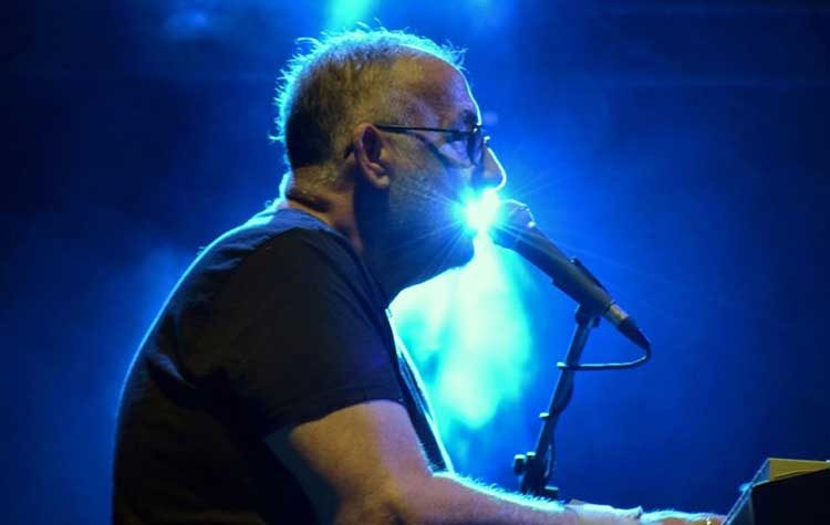 Μια συναυλία προς τιμήν του Θάνου Μικρούτσικου στο Μέγαρο Μουσικής