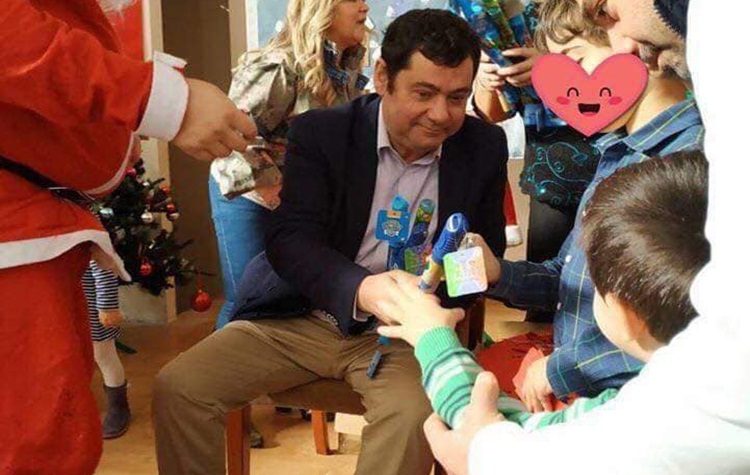 Στη χριστουγεννιάτικη εκδήλωση των Παιδικών Σταθμών ο Τάσος Μαυρίδης