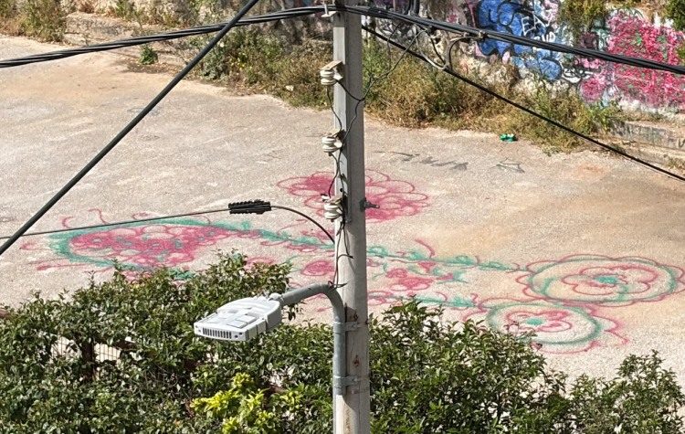Καταγγελία δημότη για το γηπεδάκι των οδών Βελισσαρίου και Κωνσταντινουπόλεως