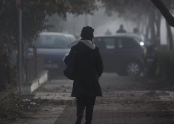 Συνεχίζεται η κακοκαιρία στην Αττική - Πότε υποχωρεί