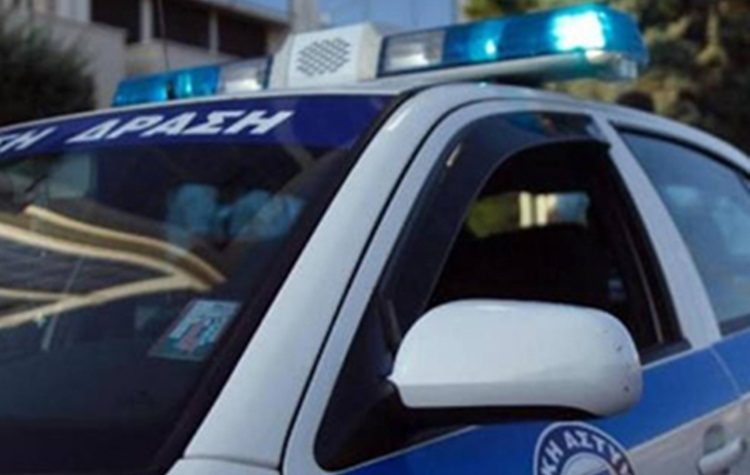 Τραγωδία στη Πεύκη: Μητέρα πέταξε την κόρη της από την ταράτσα κι έπεσε στο κενό