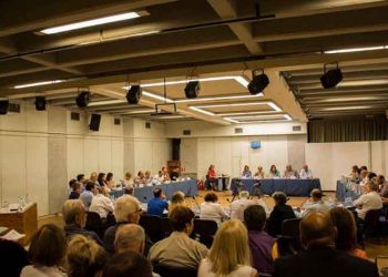 Εναντίον της μεταφοράς του καζίνο της Πάρνηθας το Δημοτικό Συμβούλιο