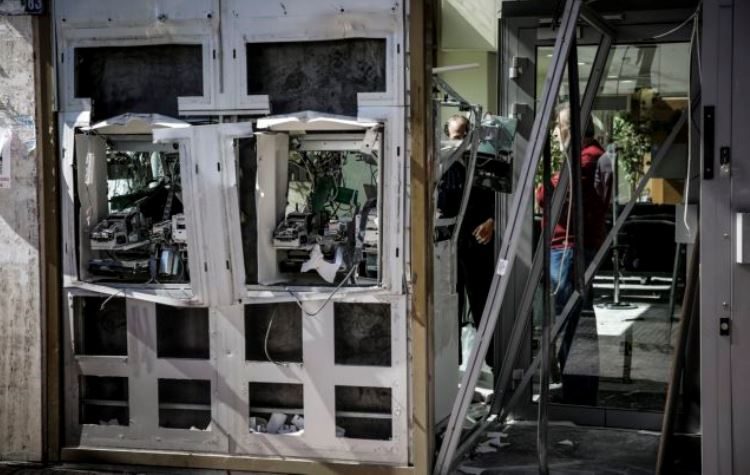 Ανατίναξαν ΑΤΜ στην Αγία Παρασκευή με «λεία» 40.000 €
