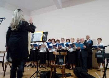 Μια γιορτή με κέφι και μεράκι από τα ΚΑΠΗ