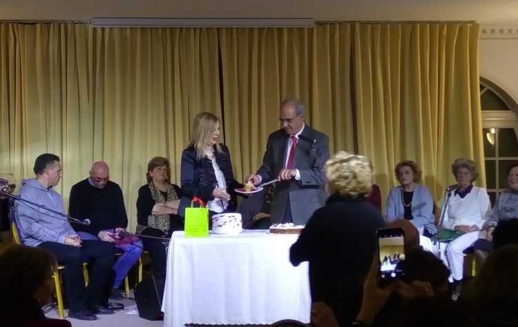 Το ΚΕΜΜΕ έκοψε την Πρωτοχρονιάτικη πίτα του