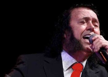 Ο Σταμάτης Κόκοτας στο «Άλσος» για δύο παραστάσεις