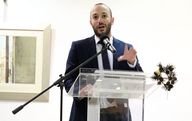 «Δήμος μπροστά +»: Ευχές, χαμόγελα και αισιοδοξία στην κοπή της πίτας
