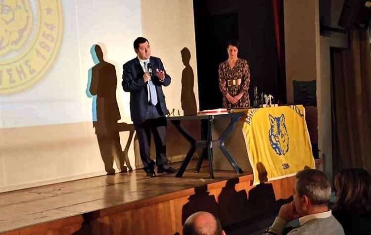 Kοπή πίτας του ΑΟ Λυκόβρυσης και της Δημοτικής Βιβλιοθήκης παρουσία Τάσου Μαυρίδη