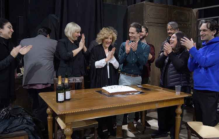 Κοπή πίτας για τη «Ρένα» με πολλά χαμόγελα