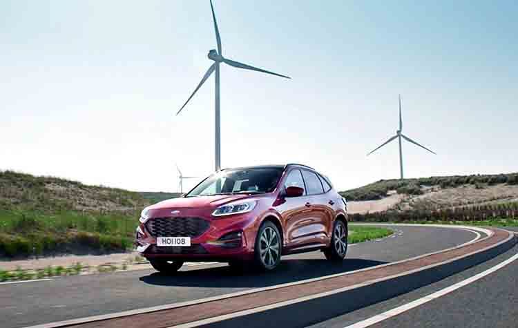 Το νέο Ford Kuga εξασφαλίζει τη χαμηλότερη κατανάλωση στην κατηγορία του